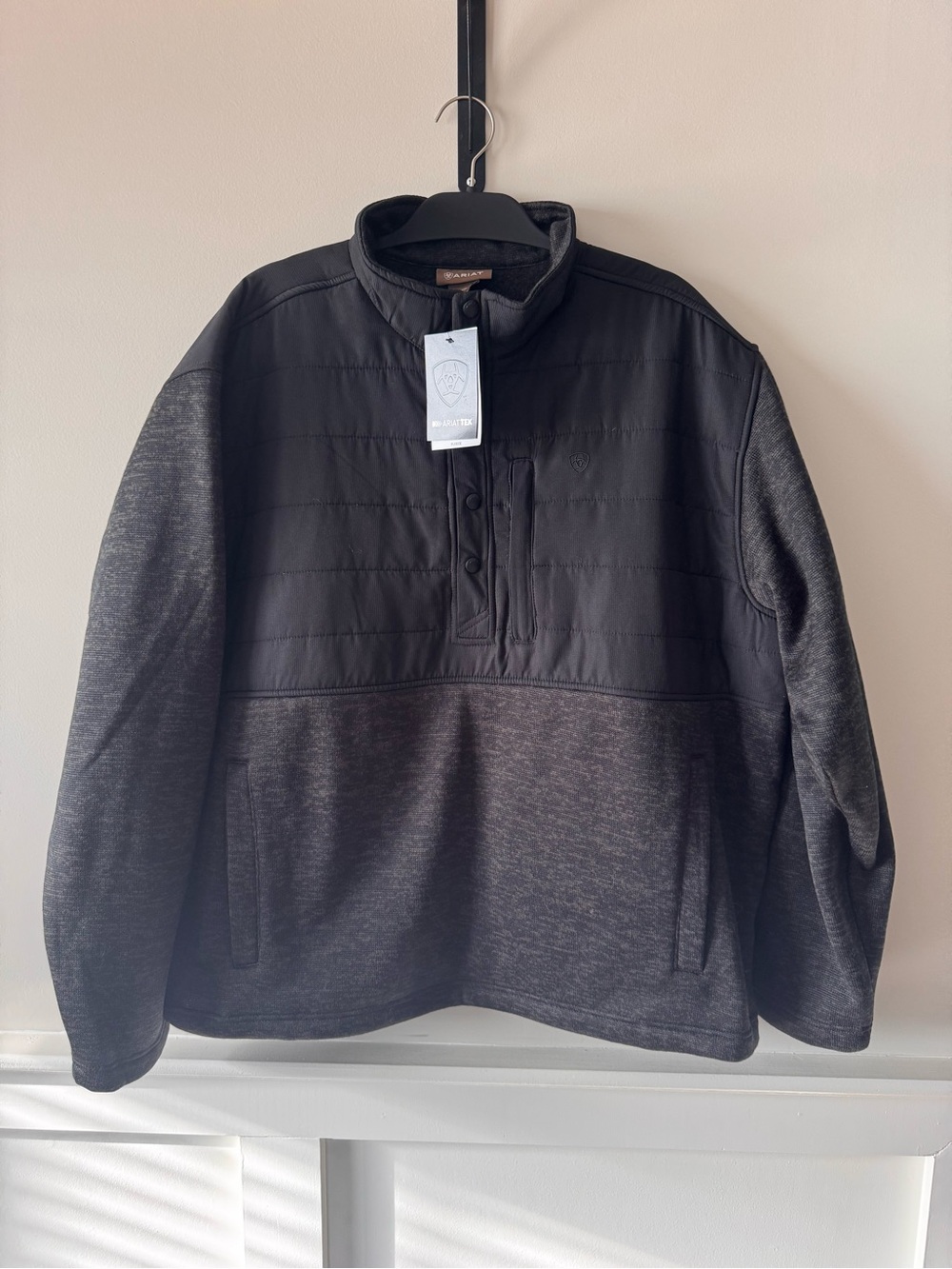 Ariat Men's Two-Tone Quilted Zip Pullover - Black & Charcoal